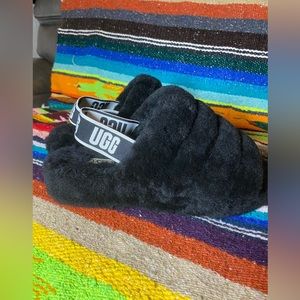 ✨UGG FLUFF YEAH✨